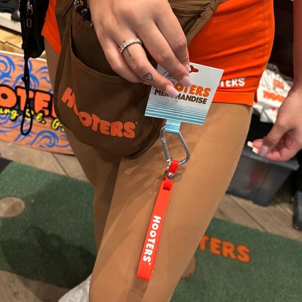 Hooters Schlüsselanhänger Karabinerhaken